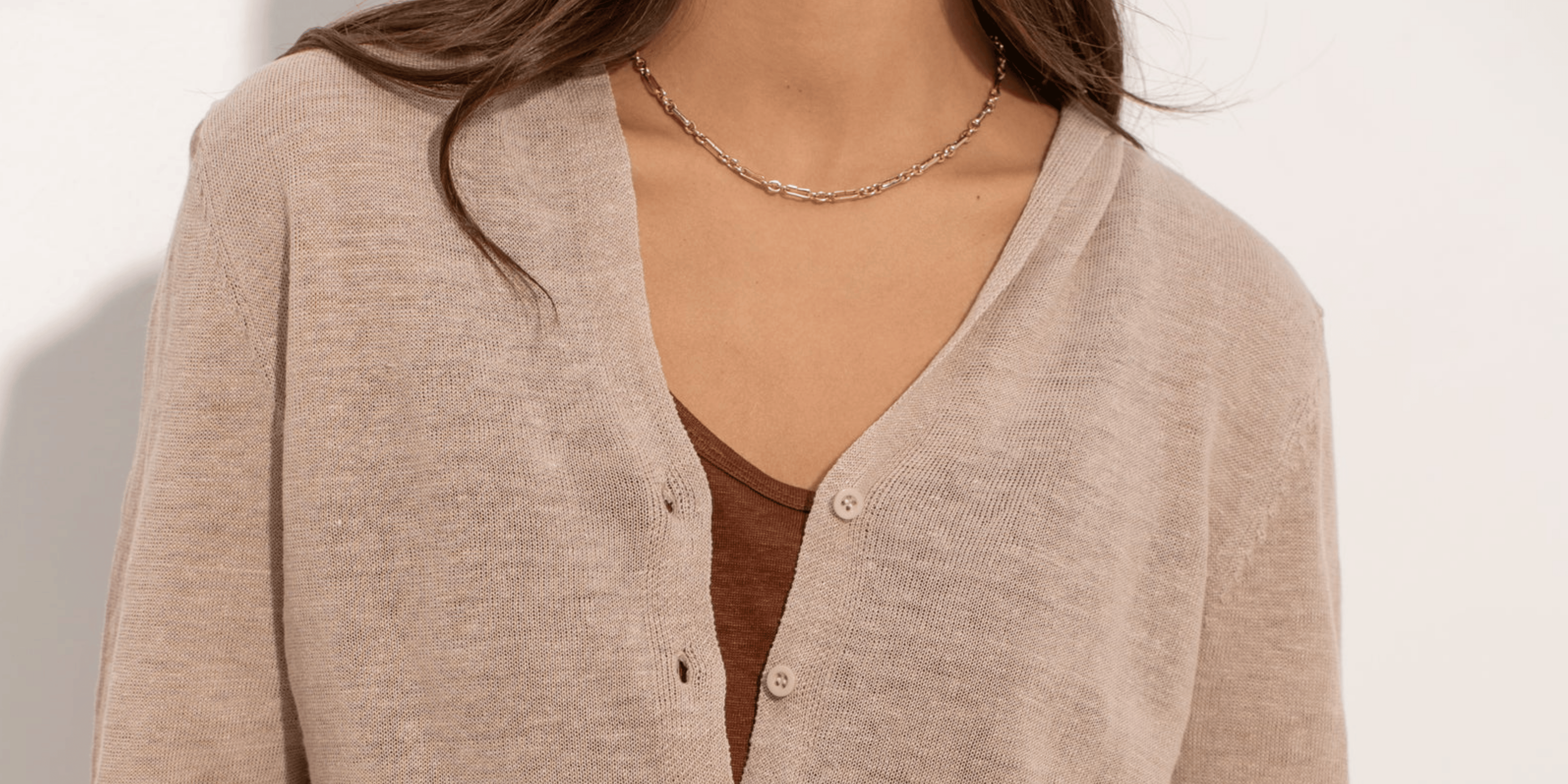 Le Lin, l’Essence du Chic Décontracté : Quand le naturel rencontre l’élégance