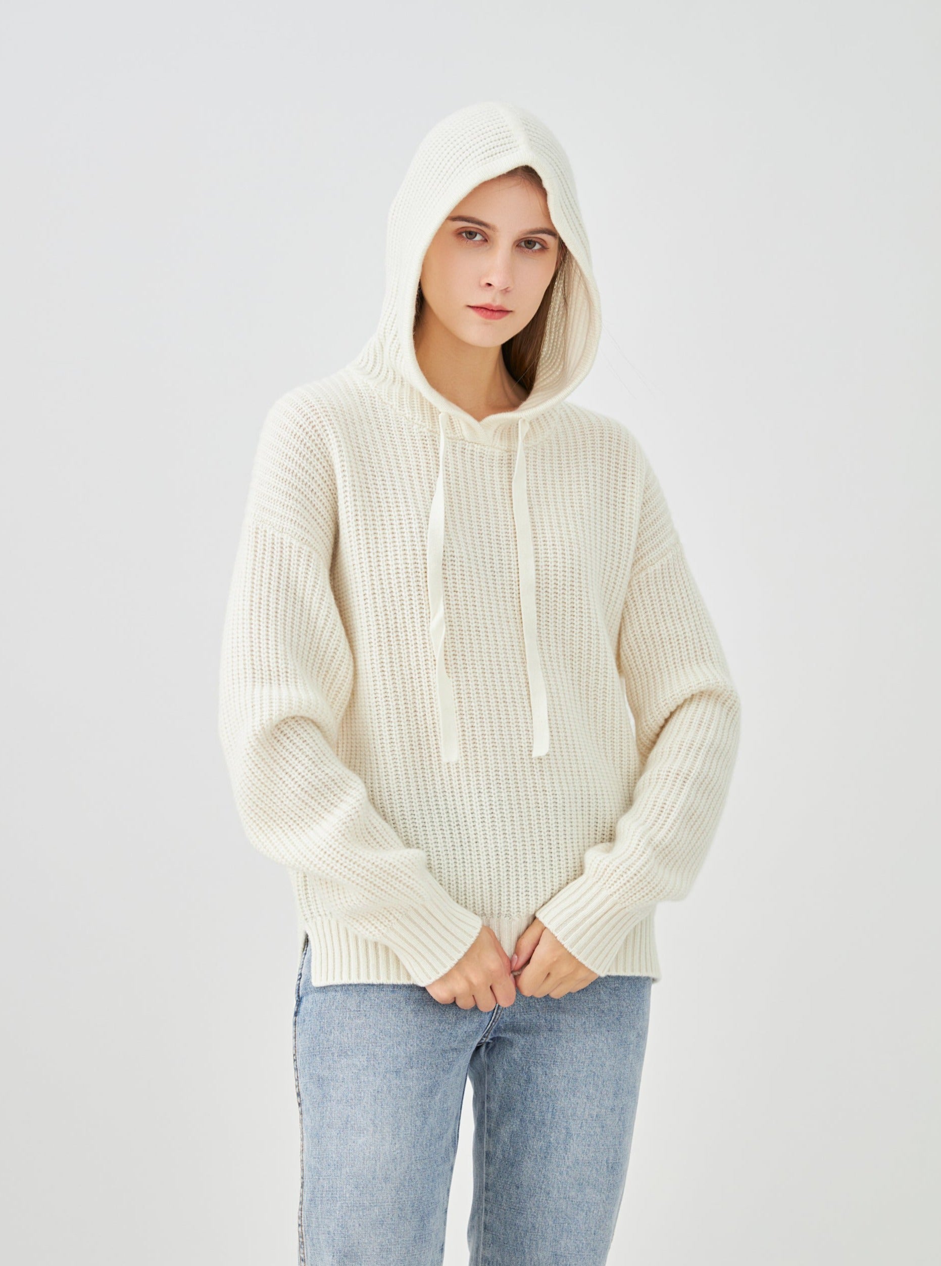 Pull à capuche en cachemire 4 fils