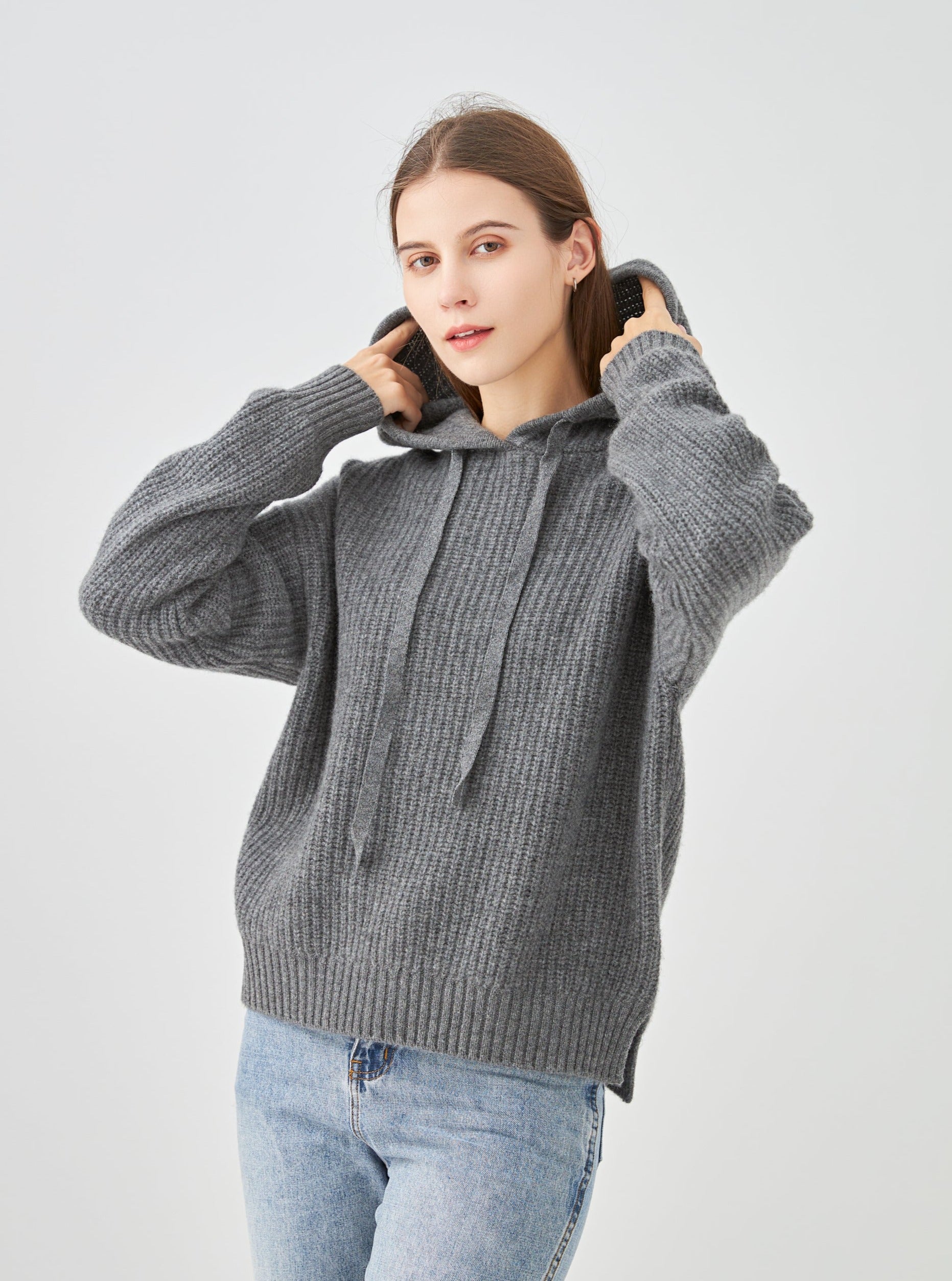 Pull à capuche en cachemire 4 fils