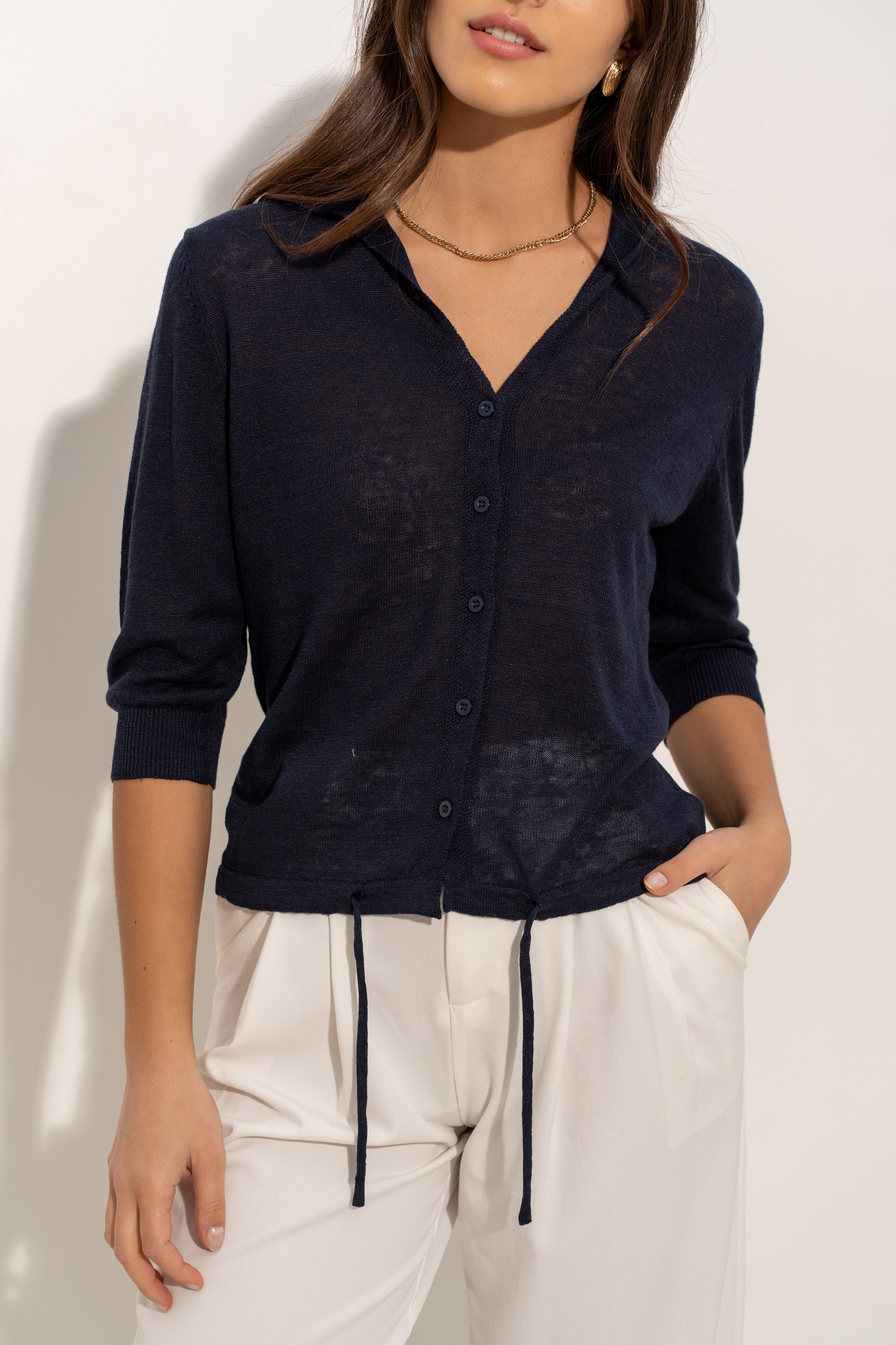 Gilet avec capuche en lin tricoté