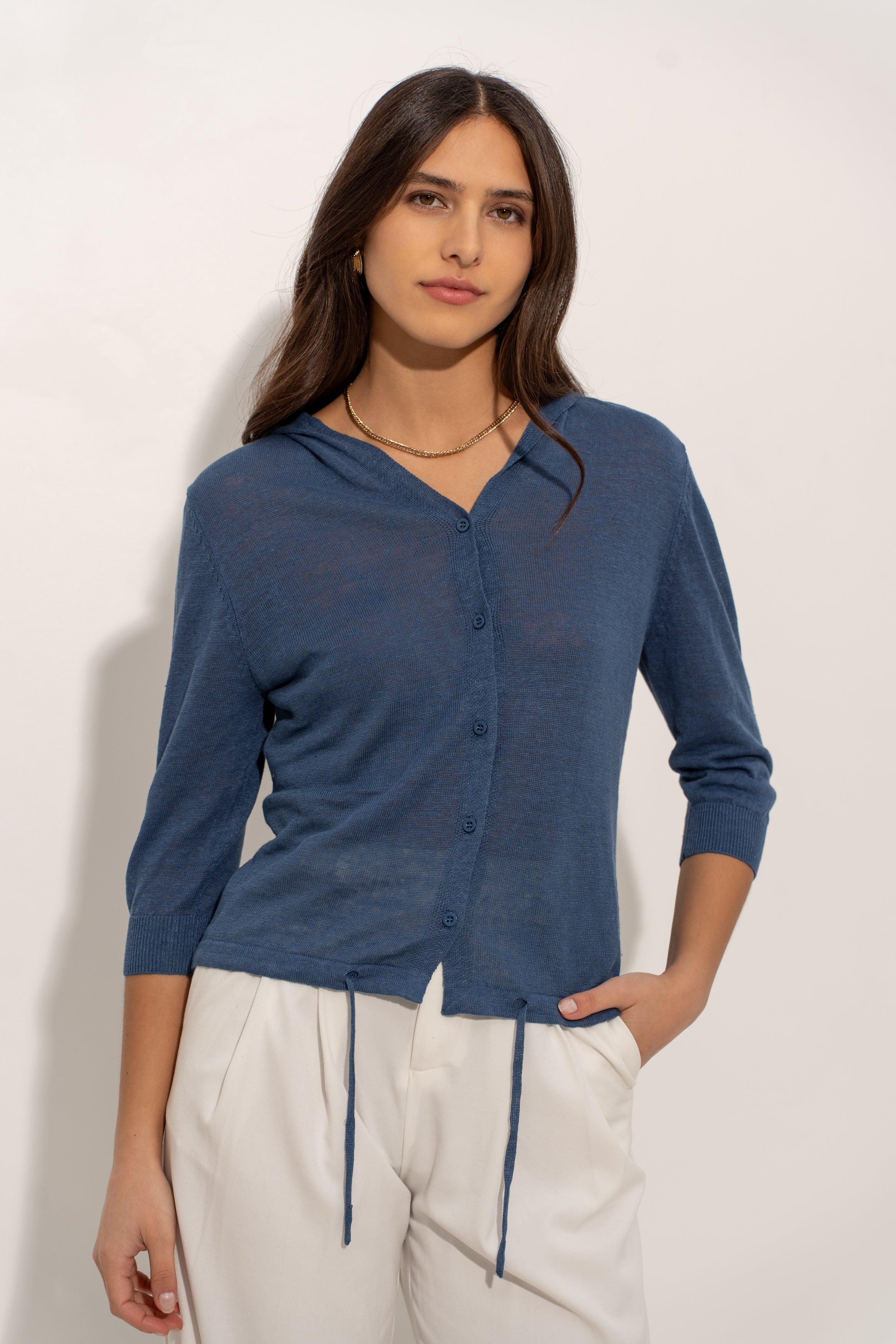 Gilet avec capuche en lin tricoté