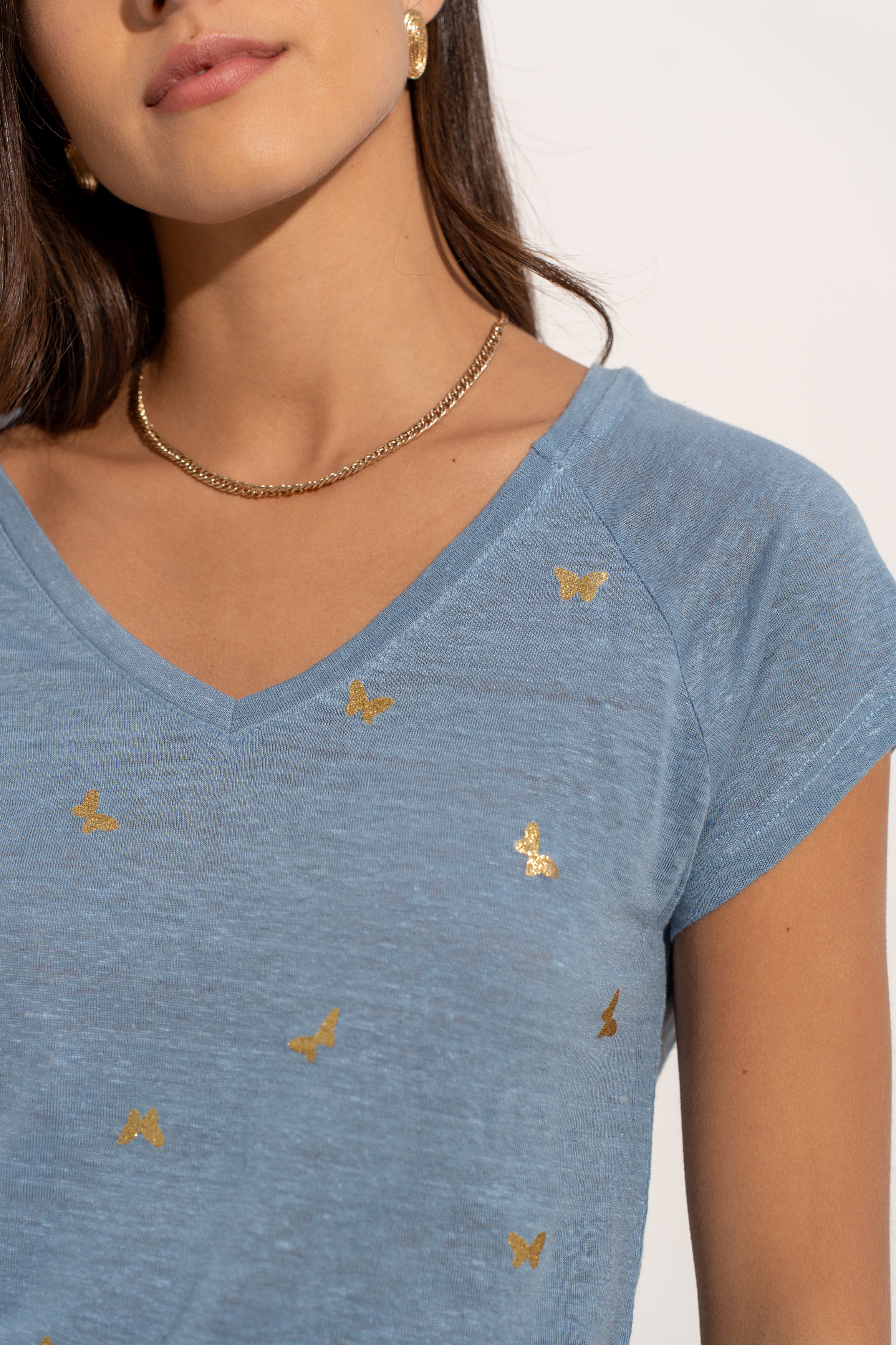 T-shirt V lin impression papillons