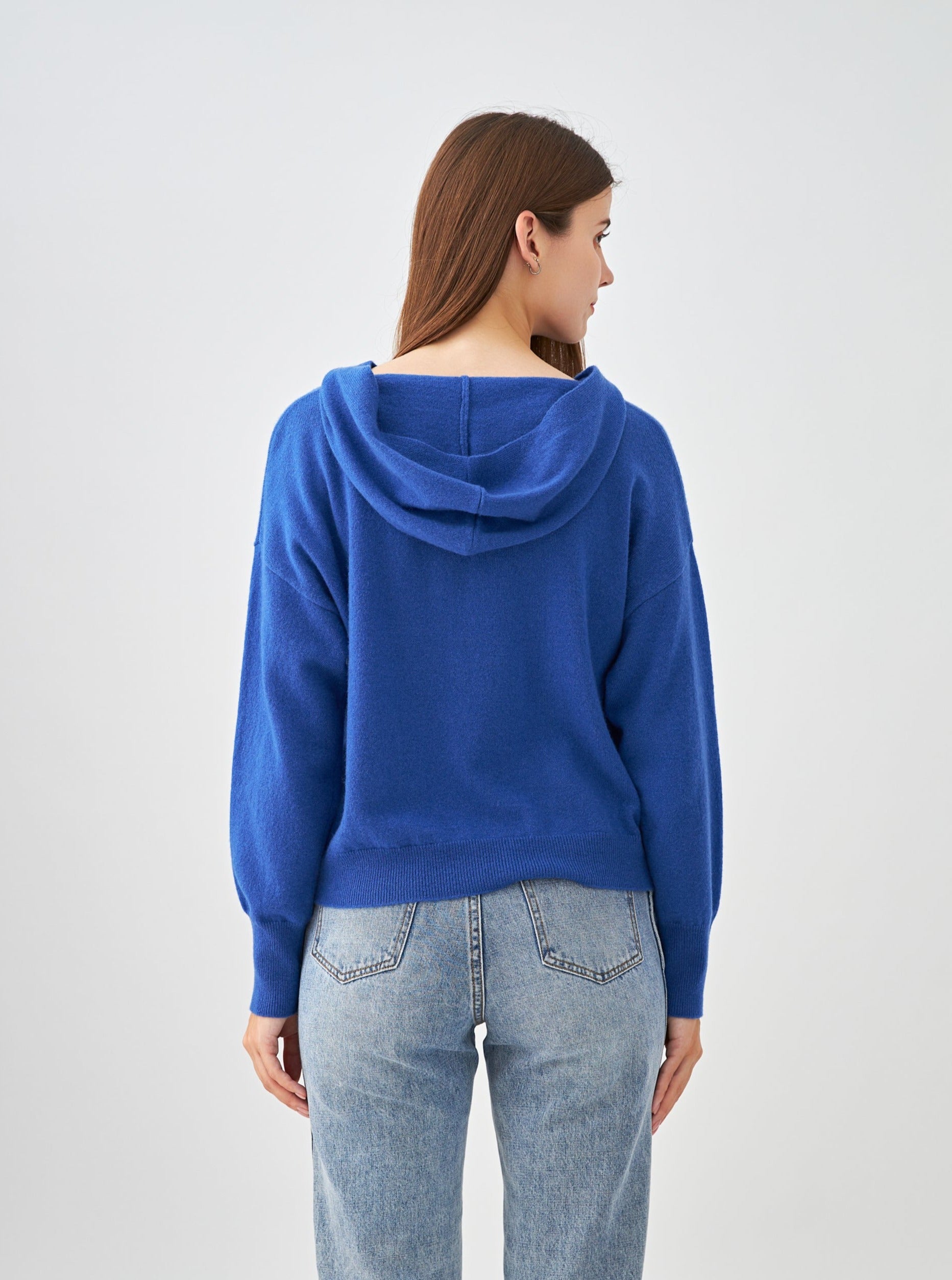 Gilet capuche avec poches en cachemire