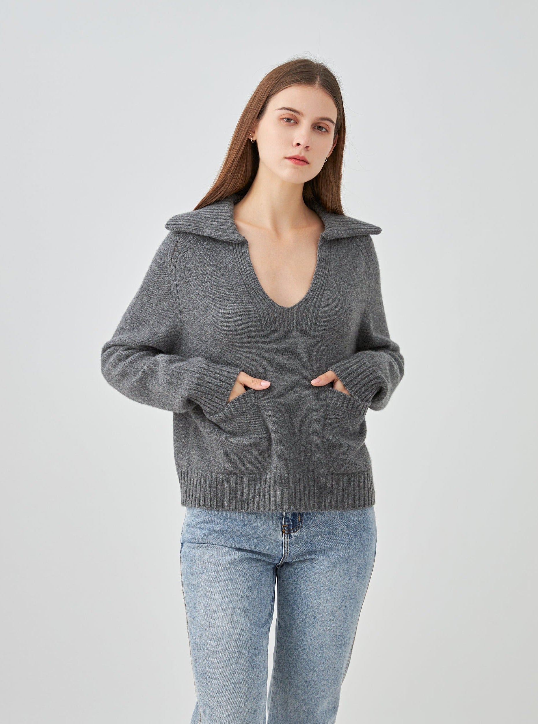 Pull polo col V à poches en cachemire 4 fils